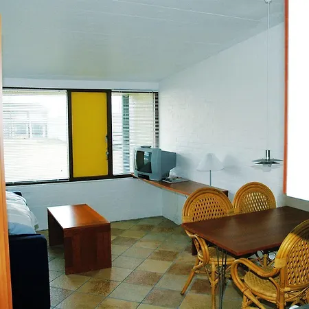 Lakolk Hotel 2*