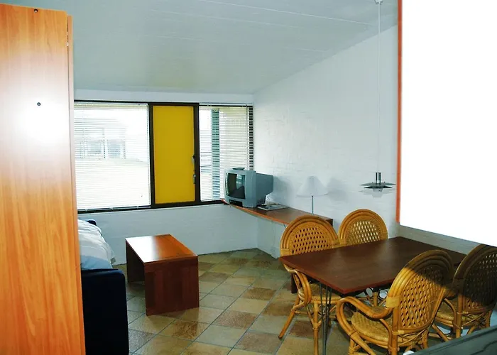 Lakolk Hotel 2*